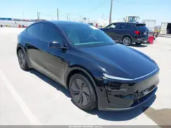 7SAYGDEEXTF562670 2026 TESLA MODEL Y
