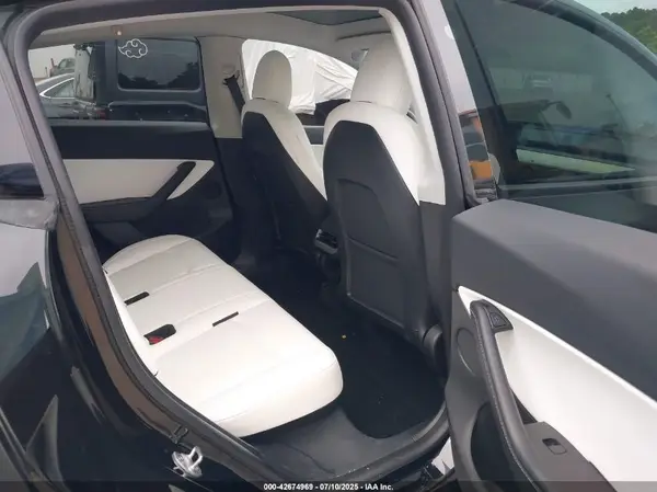 7SAYGDEF0NF313614 2022 TESLA MODEL Y - Image 8
