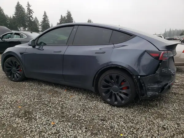 7SAYGDEF0NF325407 2022 TESLA MODEL Y - Image 2