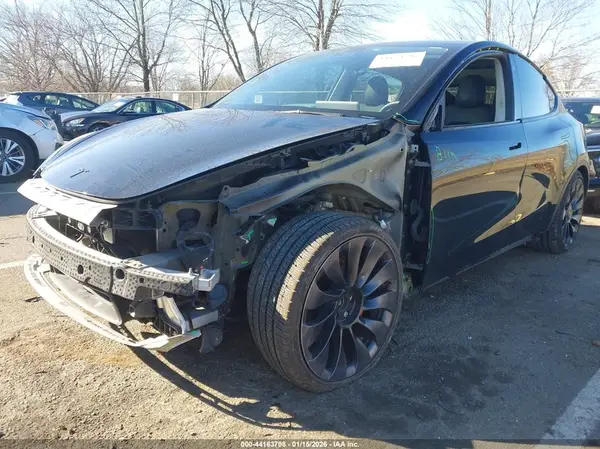7SAYGDEF0NF336150 2022 TESLA MODEL Y - Image 2