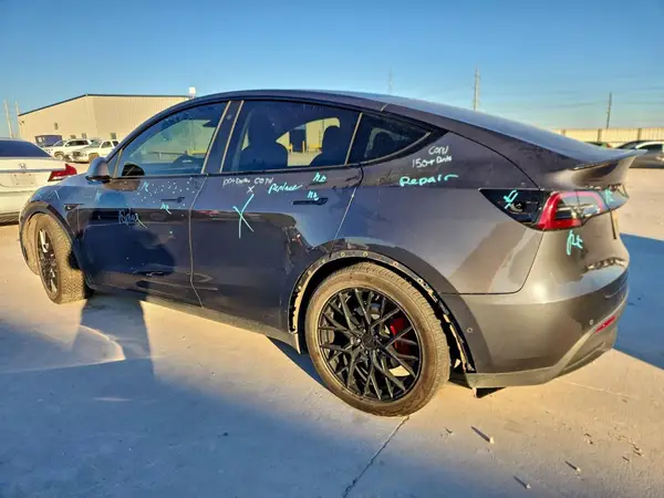 7SAYGDEF0NF336746 2022 TESLA MODEL Y - Image 2