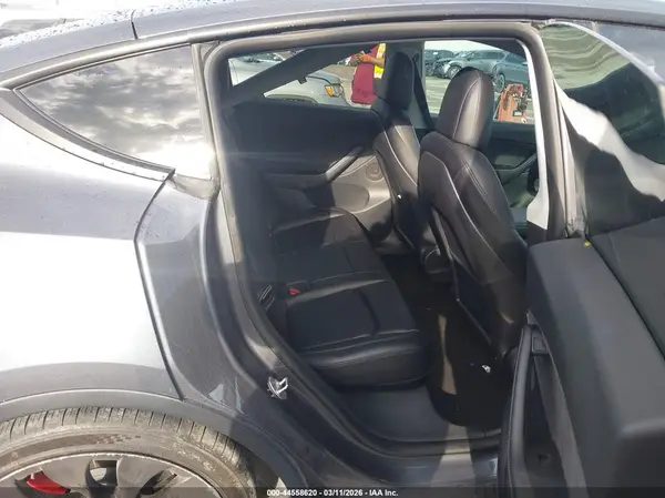 7SAYGDEF0NF337086 2022 TESLA MODEL Y - Image 8