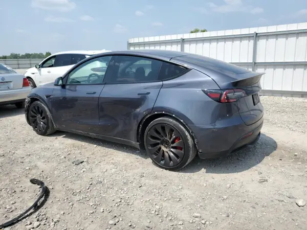 7SAYGDEF0NF341364 2022 TESLA MODEL Y - Image 2
