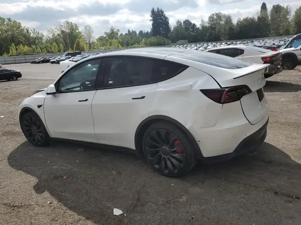 7SAYGDEF0NF388524 2022 TESLA MODEL Y - Image 2
