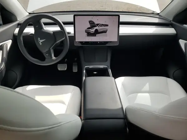 7SAYGDEF0NF388524 2022 TESLA MODEL Y - Image 8