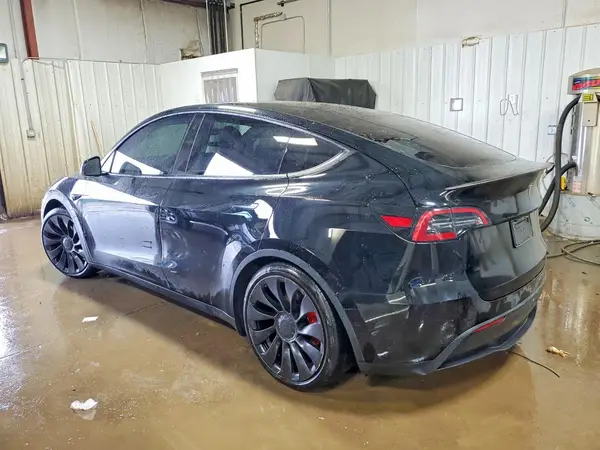 7SAYGDEF0NF391892 2022 TESLA MODEL Y - Image 2