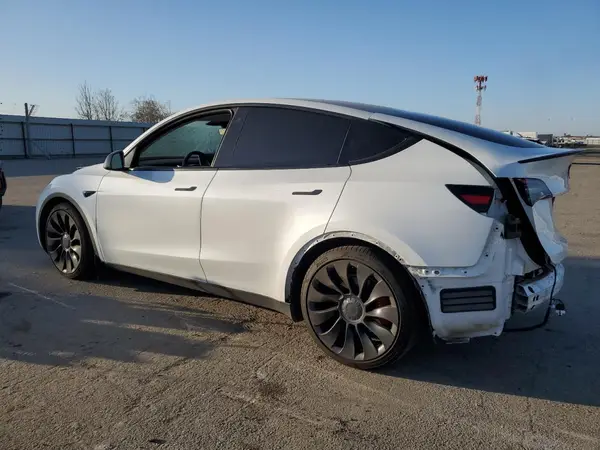 7SAYGDEF0NF397241 2022 TESLA MODEL Y - Image 2
