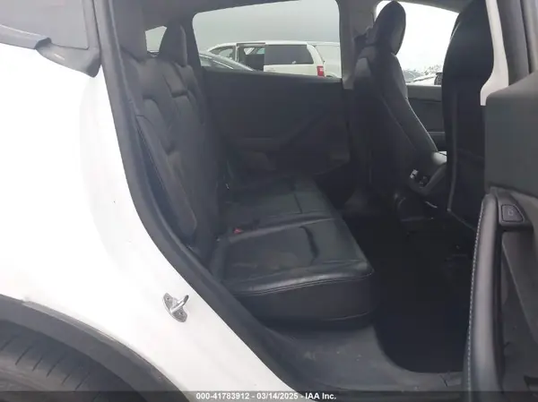 7SAYGDEF0NF400560 2022 TESLA MODEL Y - Image 8