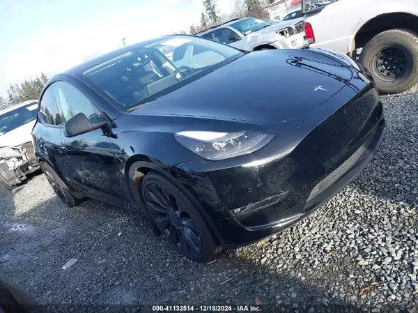 7SAYGDEF0NF406262 2022 TESLA MODEL Y - Image 1
