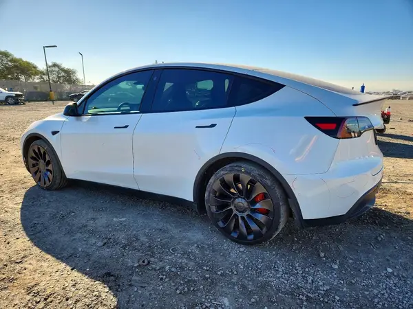 7SAYGDEF0NF406634 2022 TESLA MODEL Y - Image 2
