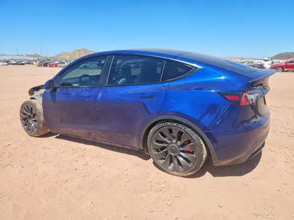 7SAYGDEF0NF407007 2022 TESLA MODEL Y - Image 2