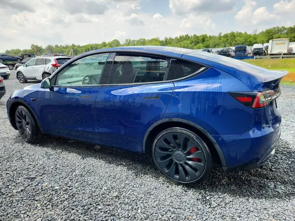 7SAYGDEF0NF414443 2022 TESLA MODEL Y - Image 2