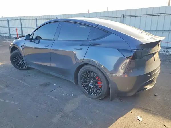 7SAYGDEF0NF415012 2022 TESLA MODEL Y - Image 2