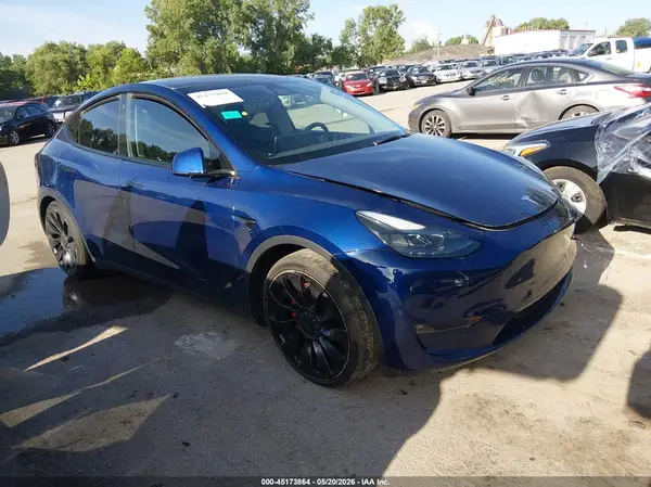 7SAYGDEF0NF443327 2022 TESLA MODEL Y - Image 1