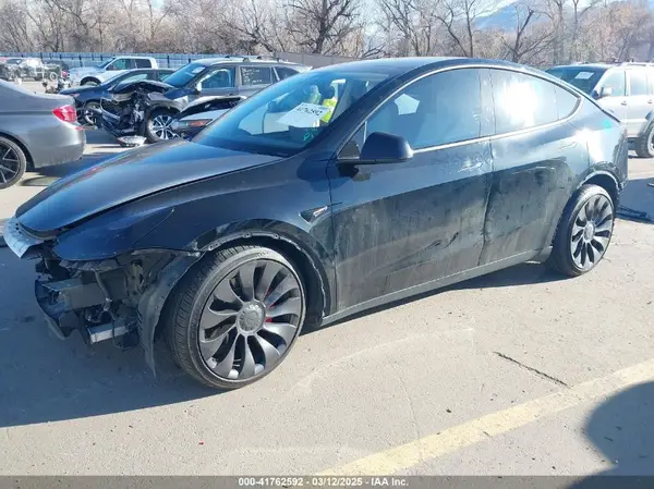 7SAYGDEF0NF447541 2022 TESLA MODEL Y - Image 2