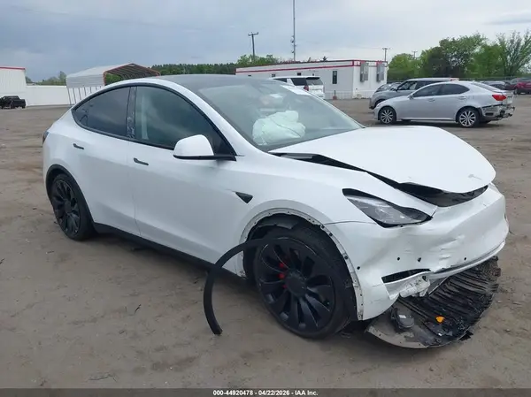 7SAYGDEF0NF448138 2022 TESLA MODEL Y - Image 1
