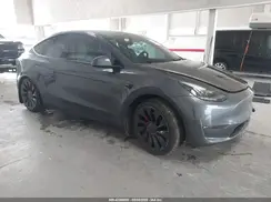 7SAYGDEF0NF451010 2022 TESLA MODEL Y
