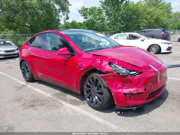 7SAYGDEF0NF465537 2022 TESLA MODEL Y - Image 1