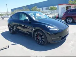 7SAYGDEF0NF490213 2022 TESLA MODEL Y
