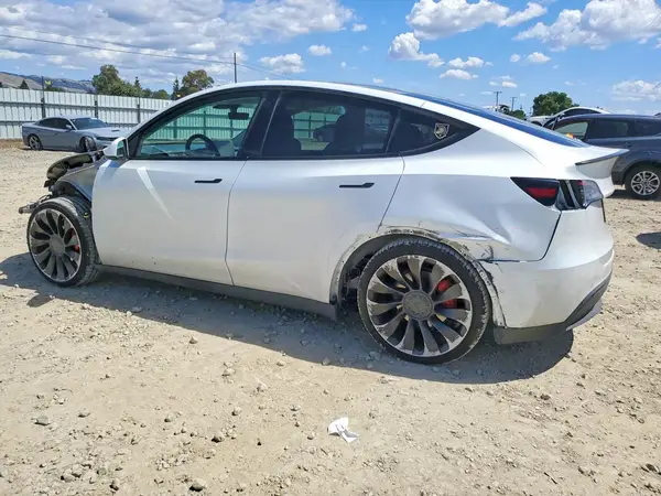 7SAYGDEF0NF490339 2022 TESLA MODEL Y - Image 2