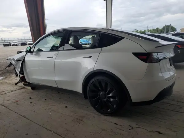 7SAYGDEF0NF494570 2022 TESLA MODEL Y - Image 2