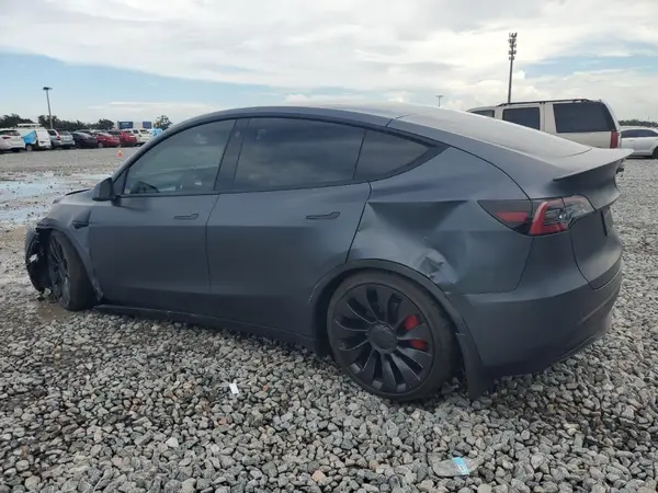 7SAYGDEF0NF497582 2022 TESLA MODEL Y - Image 2