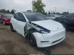 7SAYGDEF0NF510427 2022 TESLA MODEL Y