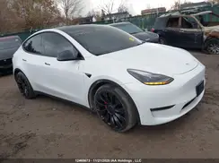 7SAYGDEF0NF516826 2022 TESLA MODEL Y