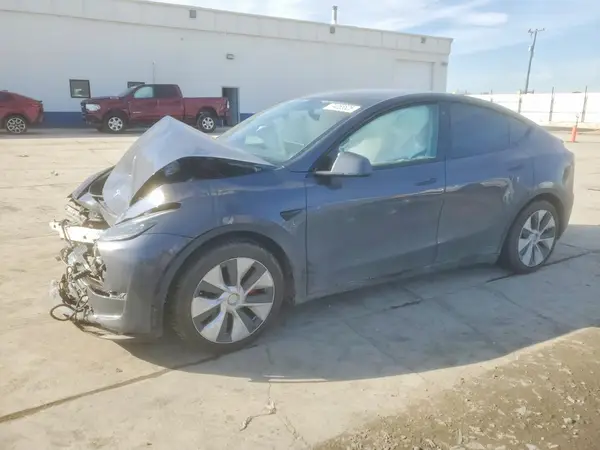 7SAYGDEF0NF517264 2022 TESLA MODEL Y - Image 1