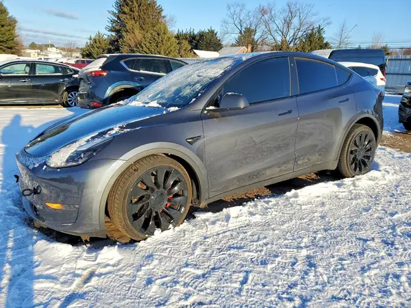 7SAYGDEF0NF518723 2022 TESLA MODEL Y - Image 1