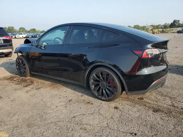 7SAYGDEF0NF521167 2022 TESLA MODEL Y - Image 2