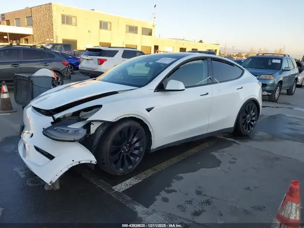 7SAYGDEF0NF522223 2022 TESLA MODEL Y - Image 2