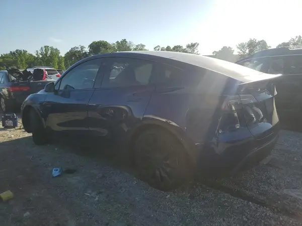 7SAYGDEF0NF536963 2022 TESLA MODEL Y - Image 2