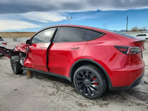 7SAYGDEF0NF537238 2022 TESLA MODEL Y - Image 2