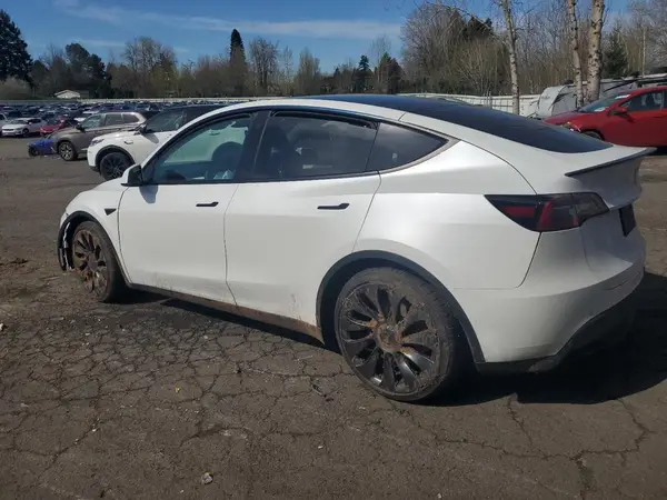 7SAYGDEF0NF540026 2022 TESLA MODEL Y - Image 2