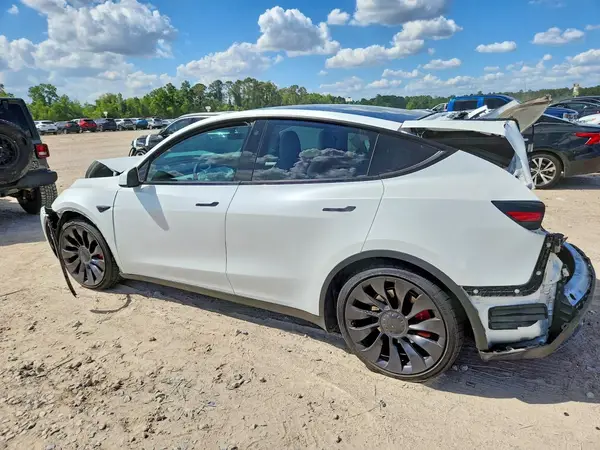 7SAYGDEF0NF543749 2022 TESLA MODEL Y - Image 2