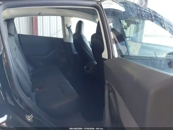 7SAYGDEF0NF548949 2022 TESLA MODEL Y - Image 8