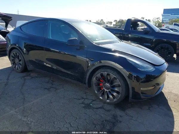 7SAYGDEF0NF553939 2022 TESLA MODEL Y - Image 1