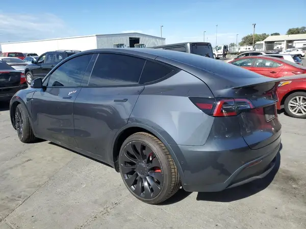 7SAYGDEF0NF562978 2022 TESLA MODEL Y - Image 2