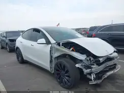 7SAYGDEF0NF570790 2022 TESLA MODEL Y