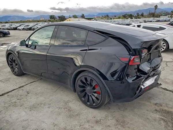 7SAYGDEF0NF572149 2022 TESLA MODEL Y - Image 2