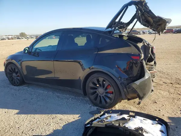 7SAYGDEF0NF573950 2022 TESLA MODEL Y - Image 2