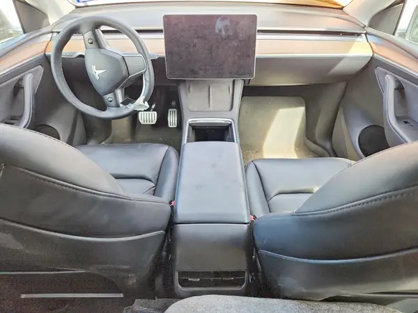 7SAYGDEF0NF573950 2022 TESLA MODEL Y - Image 8