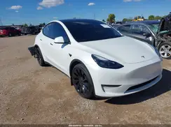 7SAYGDEF0NF574757 2022 TESLA MODEL Y