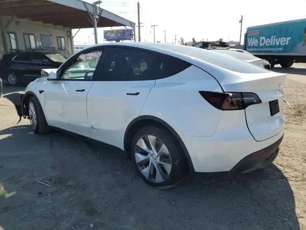 7SAYGDEF0PA049598 2023 TESLA MODEL Y - Image 2
