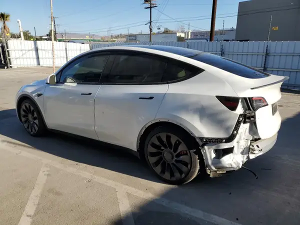 7SAYGDEF0PF597491 2023 TESLA MODEL Y - Image 2