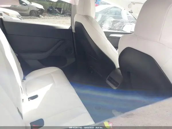 7SAYGDEF0PF601457 2023 TESLA MODEL Y - Image 8