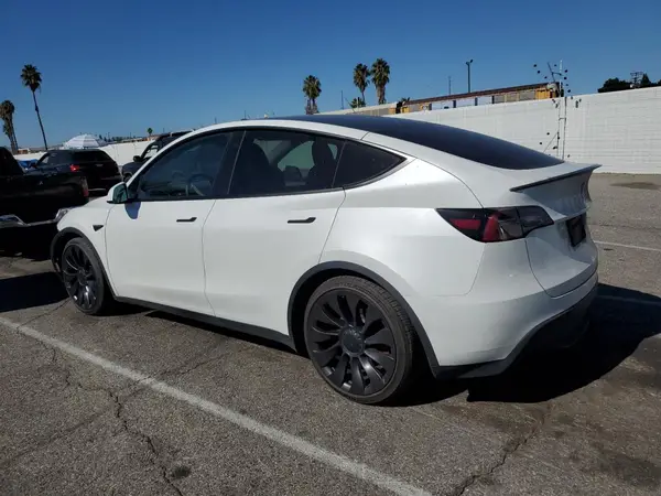 7SAYGDEF0PF606013 2023 TESLA MODEL Y - Image 2