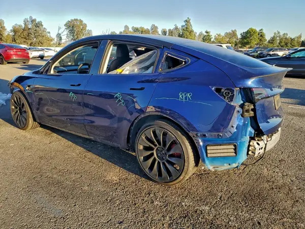 7SAYGDEF0PF624625 2023 TESLA MODEL Y - Image 2