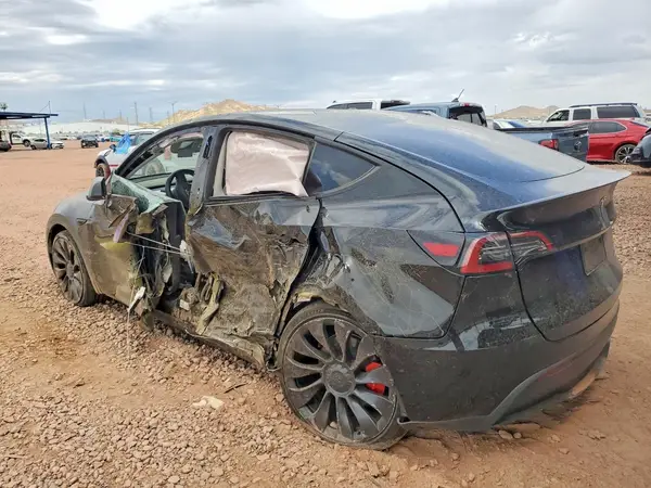 7SAYGDEF0PF660055 2023 TESLA MODEL Y - Image 2